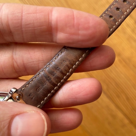 Fossil watch with leather band - Picture 4 of 10